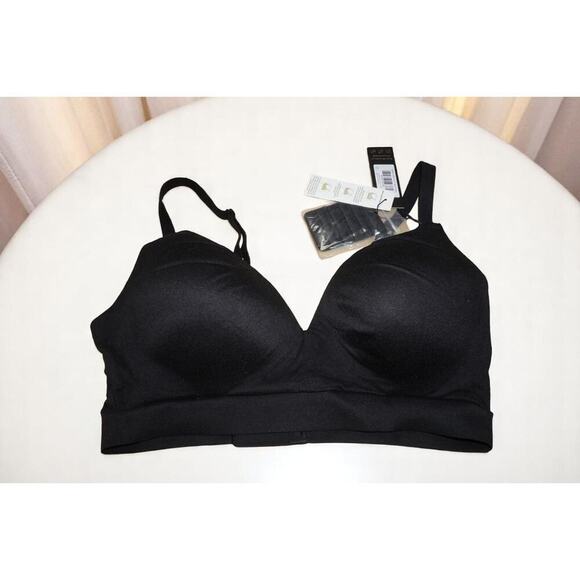 KINDRED BRAVELY Minimalist Hands-Free Pumping & Nursing Bra in Black - Picture 9 of 12